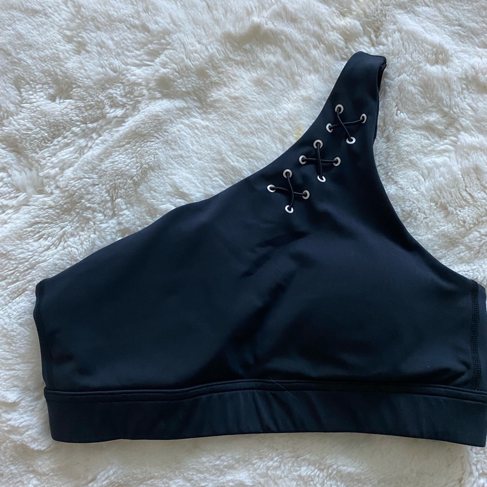 Firm abs one shoulder bra